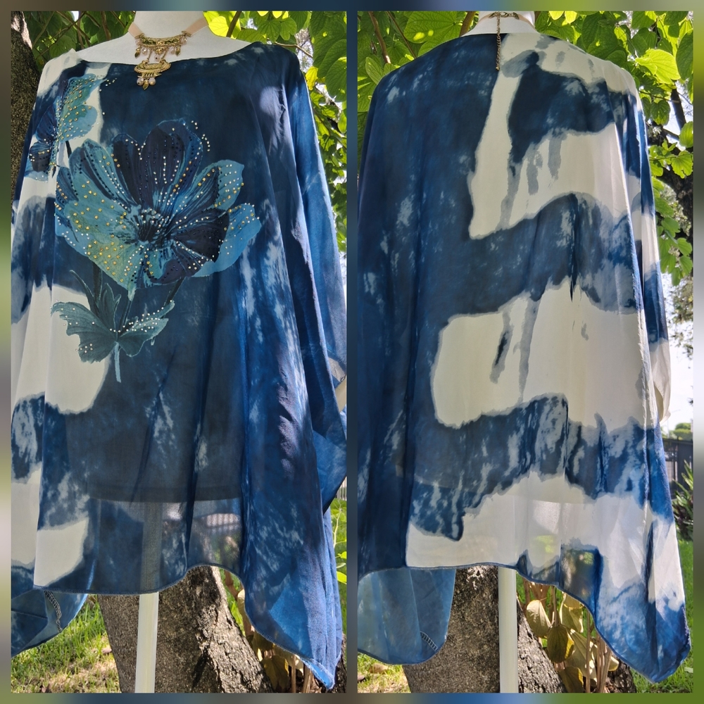 🔥 Artistic Blue FLORAL Rhinestone Tunic Dolman Sleeve Medium EUC & FREE GIFT